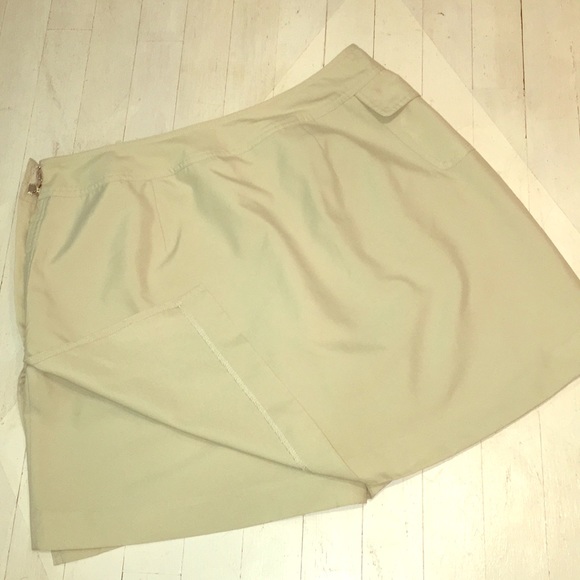 Izod Pants - Pale green skort